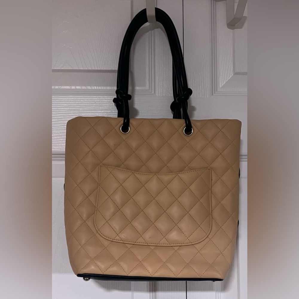 Chanel Cambon Ligne Medium Tote Bag in Beige and Black Quilted Leather - Picture 6 of 7